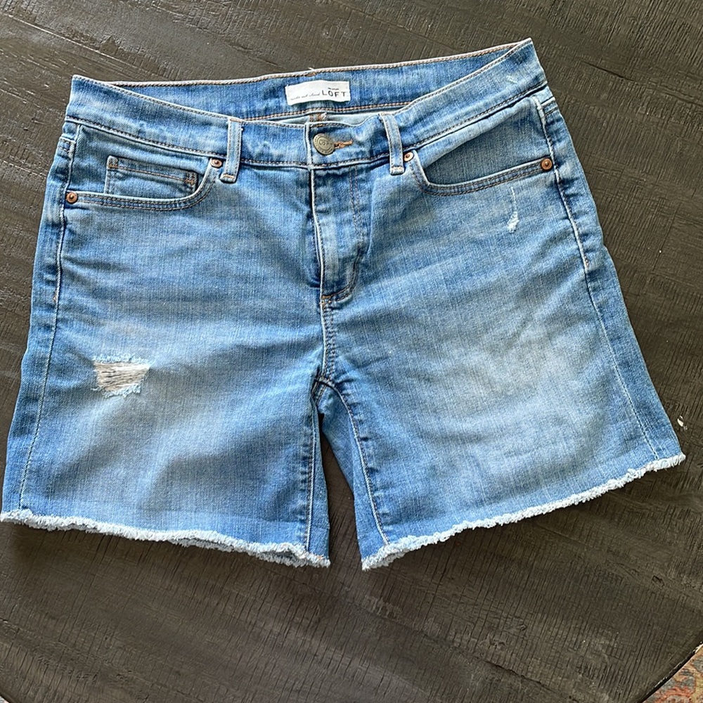 LOFT Raw Hem Midrise Denim Shorts - LOFT - Denim 
Size 27/4